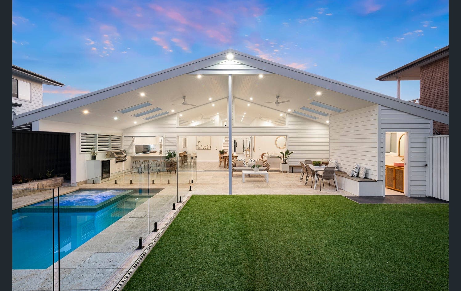 Shelly Beach House - Luxury Waterfront Renovation