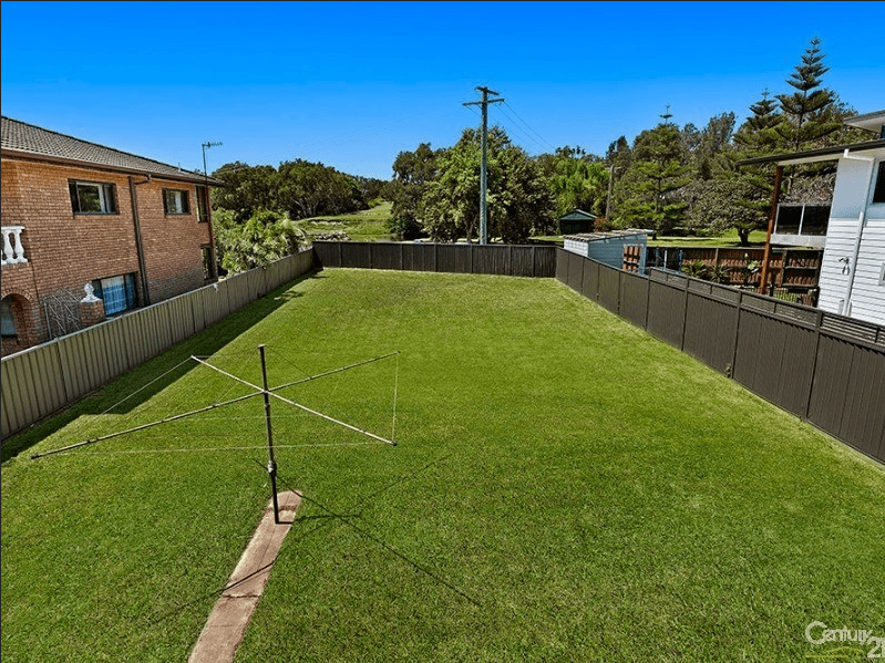 Original outdoor spaces and landscaping